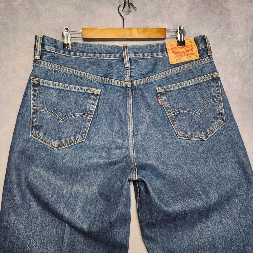 Levis 560 Comfort Fit Jeans Mens 36x30 Medium Wash Tapered Leg Blue Denim Pants